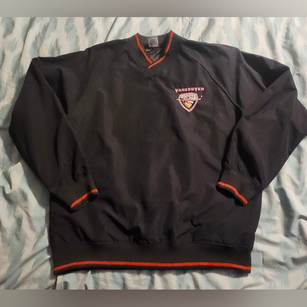 WHA Rare Vancouver Giants Golf Windbreaker Pullover Men’s‎ Size Medium.